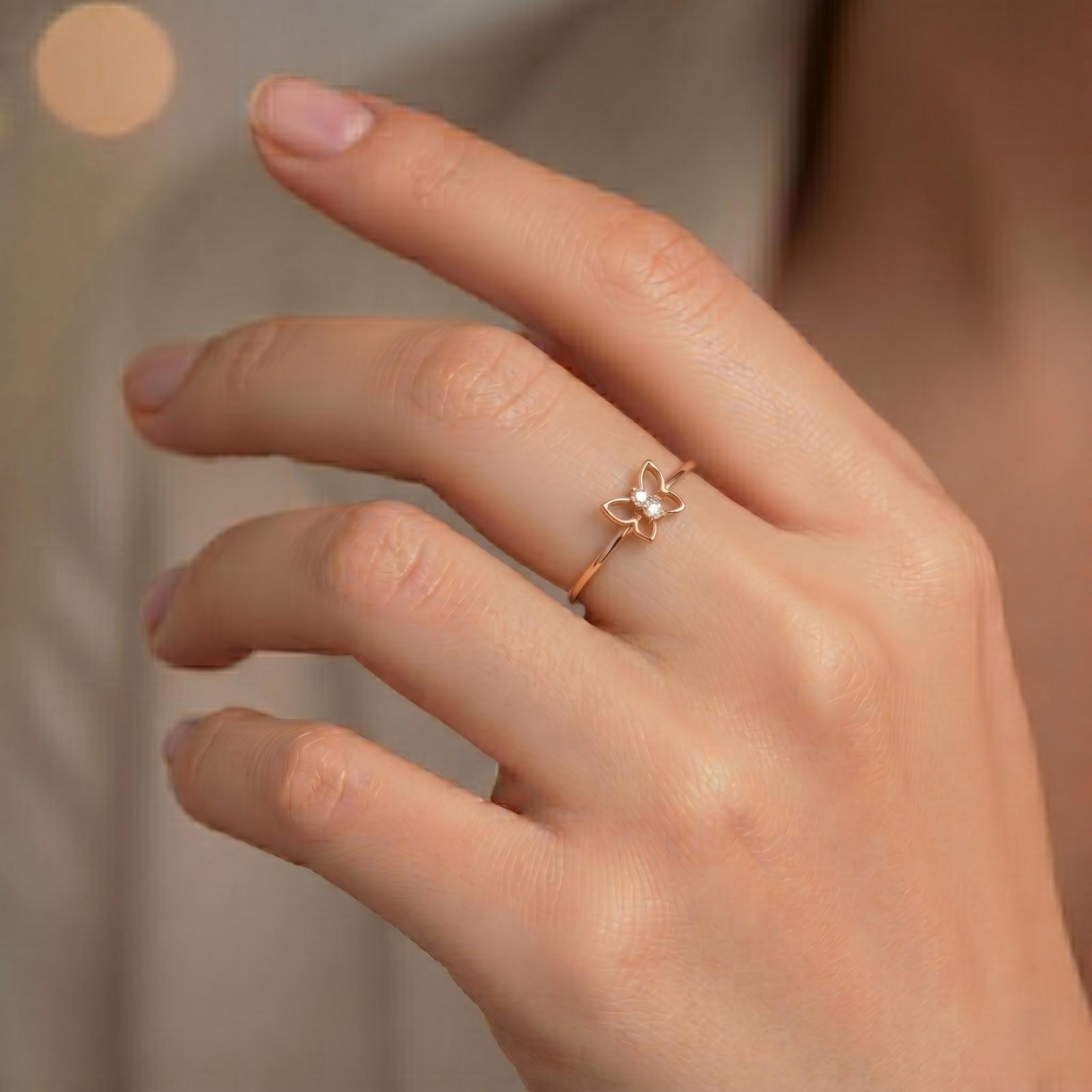 Butterfly Ring , 7MM , 18 K , Yellow Gold