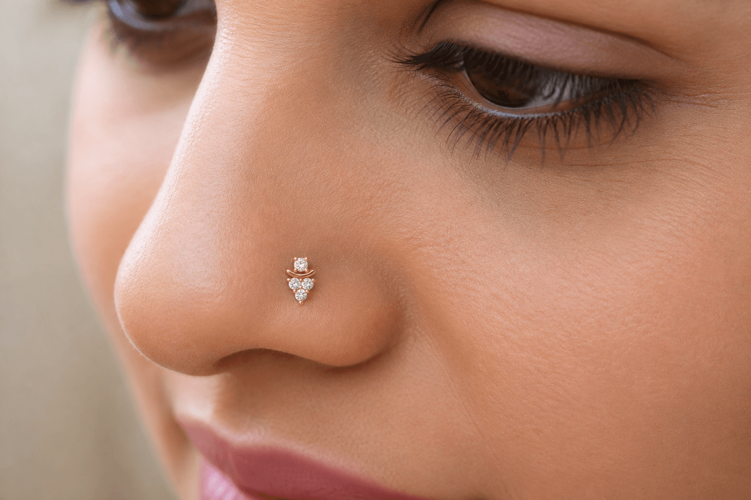 Diamond Grace Nosepin , Yellow Gold , 18 K