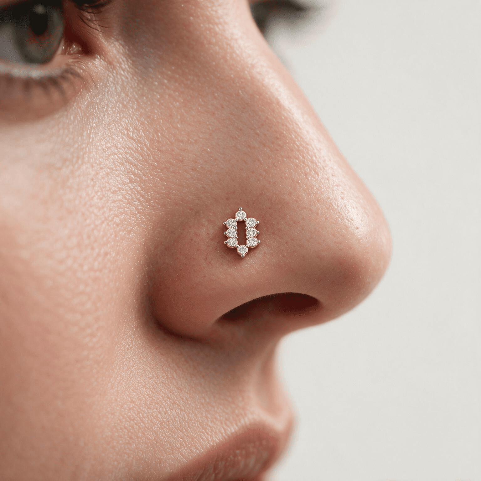Cluster Diamond Nose Pin , Yellow Gold , 18 K